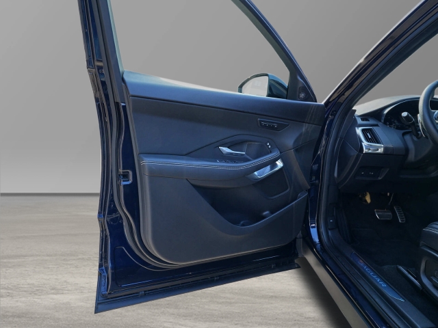 Bild 24 - D165 R-Dynamic S AWD 1. Hand UPE 60460