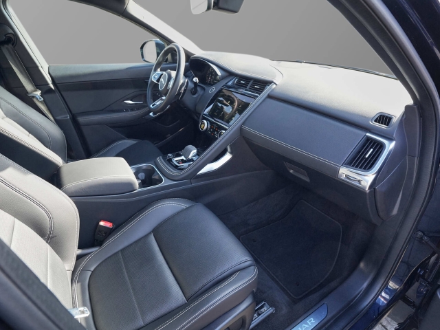 Bild 36 - D165 R-Dynamic S AWD 1. Hand UPE 60460