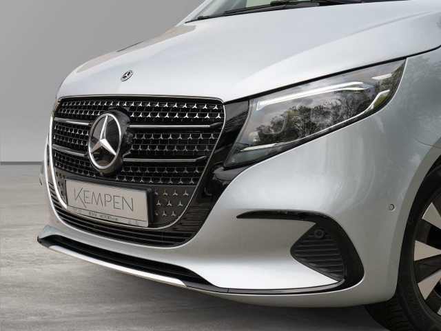 Bild 11 - d 4MATIC AVANTGARDE lang elektr. Türen