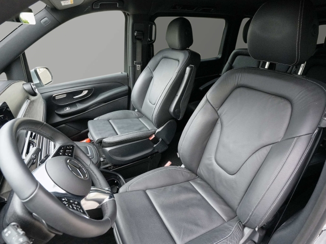 Bild 21 - d 4MATIC AVANTGARDE lang elektr. Türen