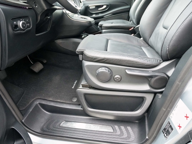 Bild 23 - d 4MATIC AVANTGARDE lang elektr. Türen