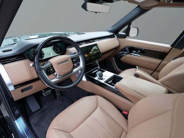 Bild 13 - P550e Autobiography Hybrid EU6e Park-Assistent