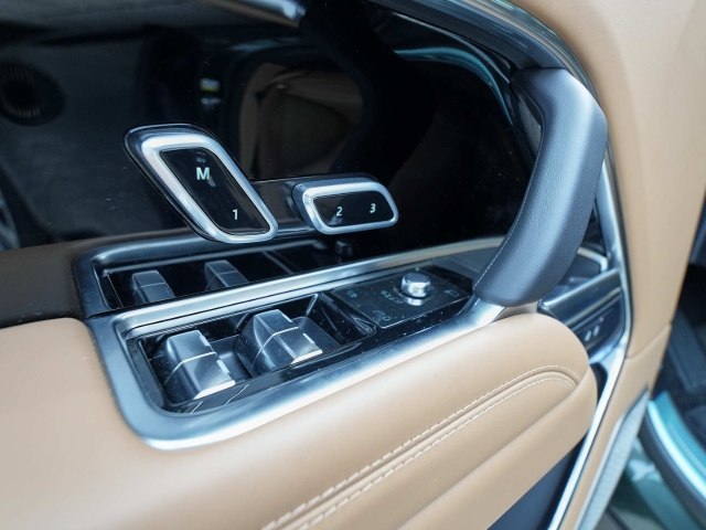 Bild 16 - P550e Autobiography Hybrid EU6e Park-Assistent