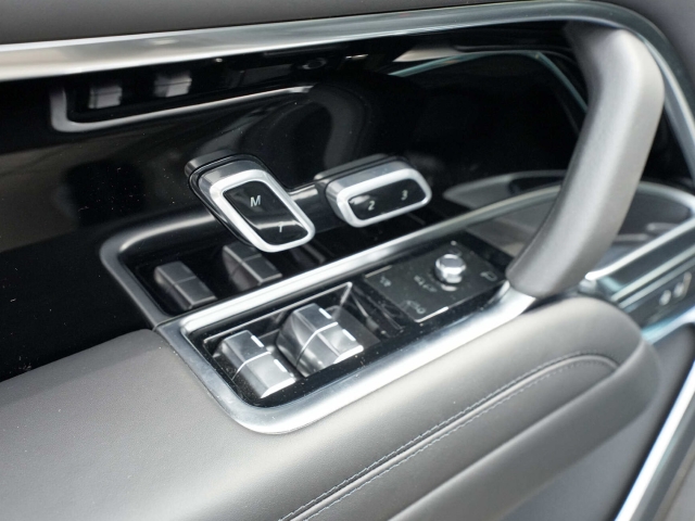 Bild 15 - P550e Autobiography Hybrid EU6e Park-Assistent