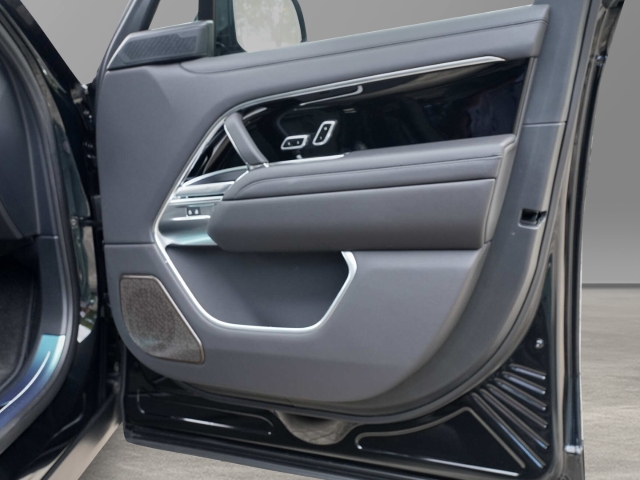 Bild 21 - P550e Autobiography Hybrid EU6e Park-Assistent