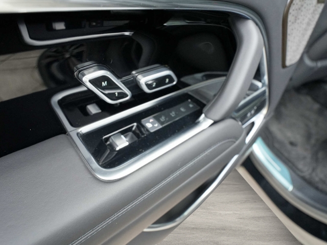 Bild 27 - P550e Autobiography Hybrid EU6e Park-Assistent