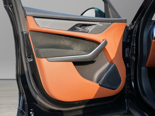 Bild 13 - P550 AWD SVR 5,0 V8 Kompressor