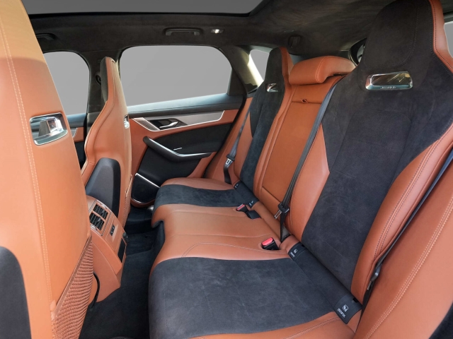 Bild 22 - P550 AWD SVR 5,0 V8 Kompressor