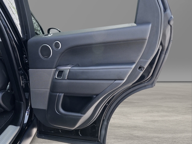 Bild 31 -  D300 HSE Black Pack Pano