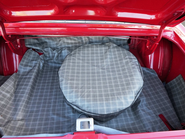 Bild 48 - Cabrio 4,7L V8 Pony-Package US-Import Classic