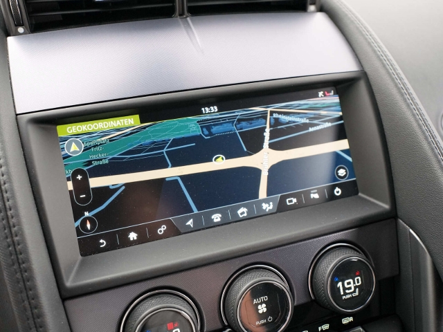 Bild 36 - 3,0 V6 Cabriolet Corris Grey Ebony Leder