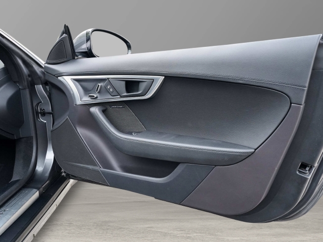 Bild 37 - 3,0 V6 Cabriolet Corris Grey Ebony Leder