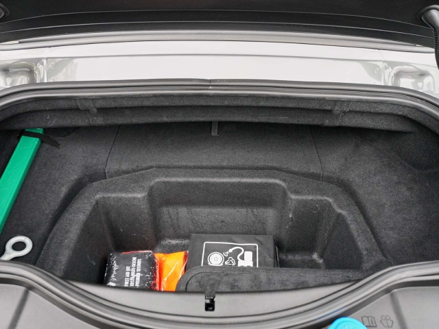 Bild 40 - 3,0 V6 Cabriolet Corris Grey Ebony Leder