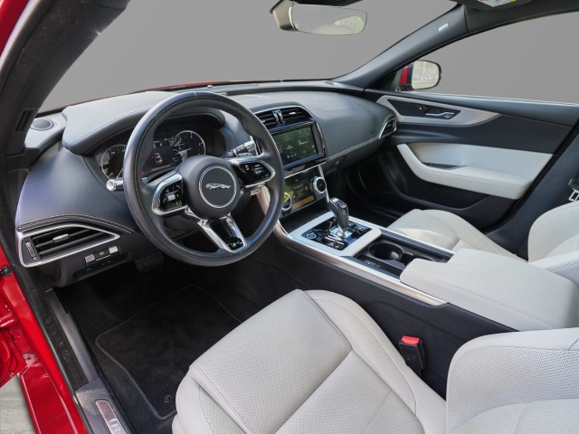 Bild 13 - R-Dynamic S D200 Mild-Hybrid EU6d