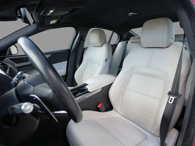 Bild 14 - R-Dynamic S D200 Mild-Hybrid EU6d