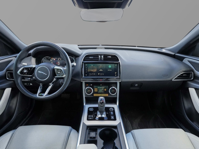 Bild 15 - R-Dynamic S D200 Mild-Hybrid EU6d