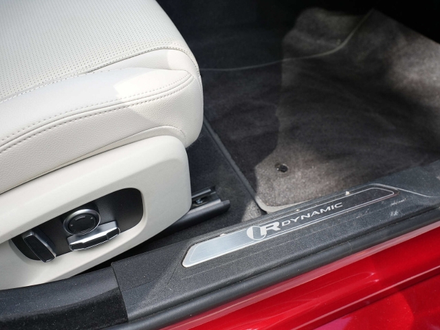 Bild 20 - R-Dynamic S D200 Mild-Hybrid EU6d