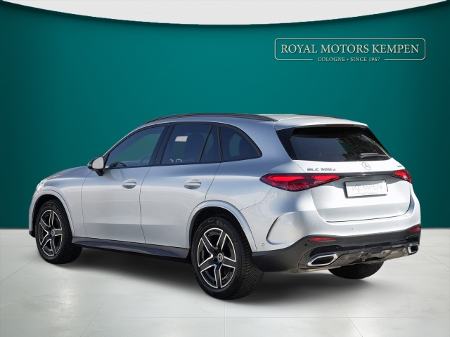 Bild 6 - d 4Matic AMG Night MBUX Keyless Digital