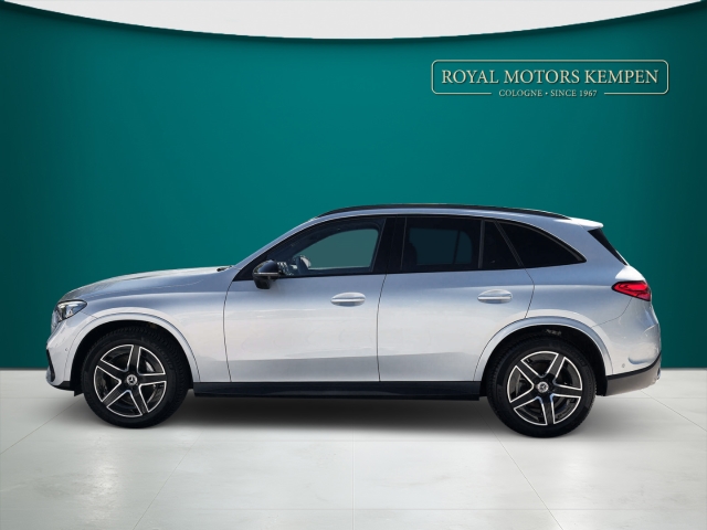 Bild 7 - d 4Matic AMG Night MBUX Keyless Digital