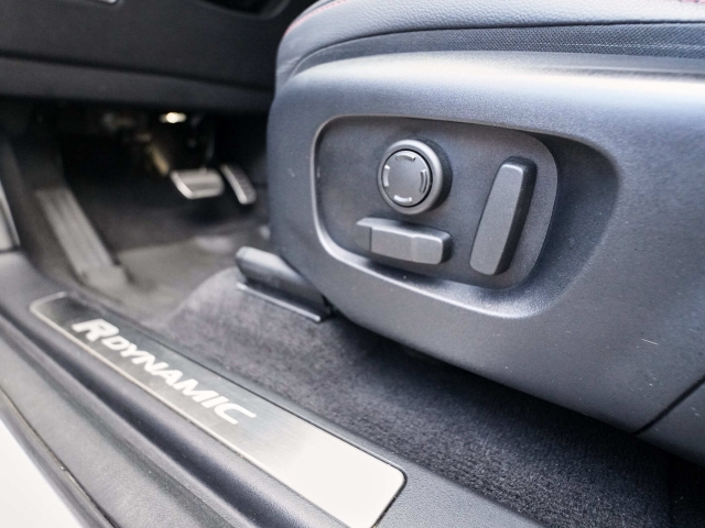 Bild 34 -  D200 R-Dynamic SE AWD