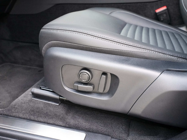 Bild 19 - D165 Landmark AWD Mild-Hybrid EU6e Niveau Leder Digitales Cockpit