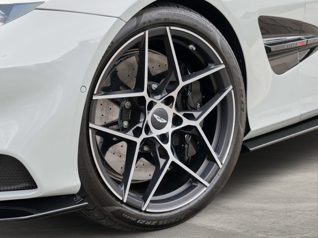 Bild 12 -  V12 Coupe Apex Grey / Phantom Grey