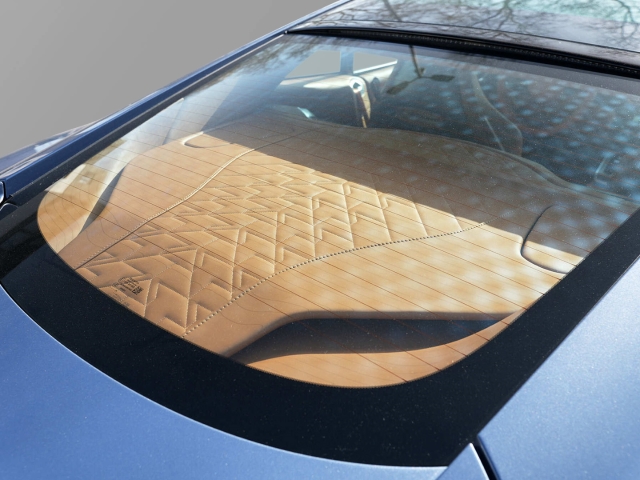 Bild 18 -  Concours Blue / Oxford Tan  Bowers and Wilkins