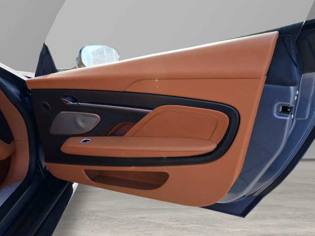 Bild 31 -  Concours Blue / Oxford Tan  Bowers and Wilkins