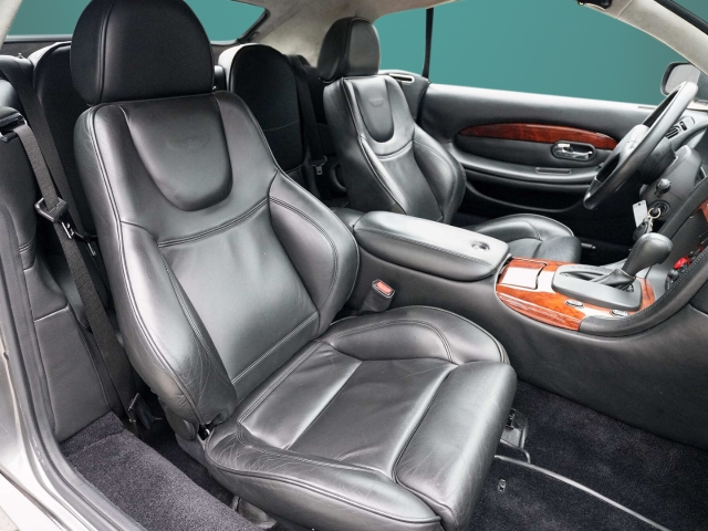 Bild 32 -  Vantage Volante V12 Saisonfahrzeug Deutsch