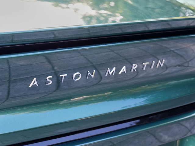 Bild 25 -  Volante Bowers & Wilkins Malachite / Glacier White