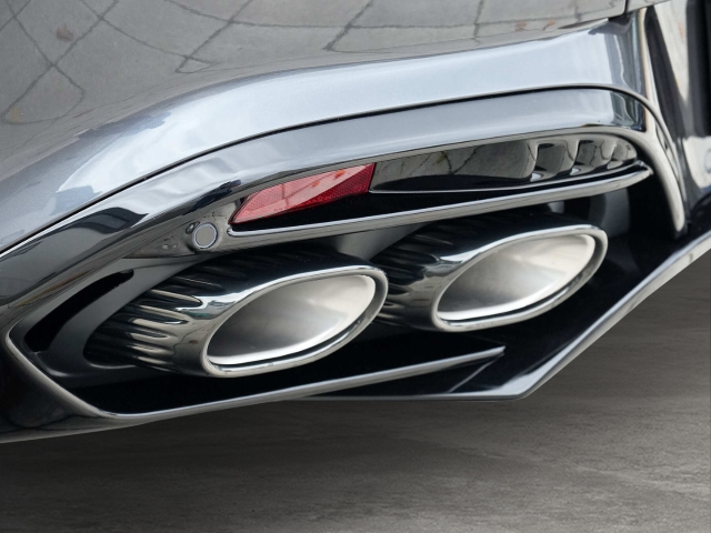 Bild 26 -  Volante Epsilon Black / Sage Green