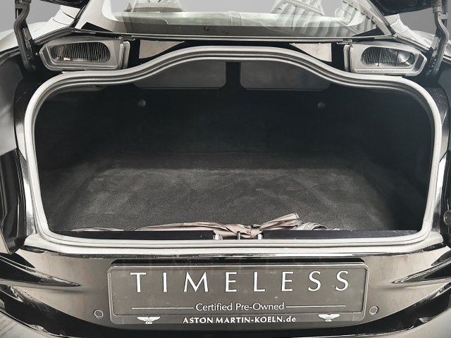 Bild 36 -  V8 Coupe Onyx Black Pure Black Carbon Twill