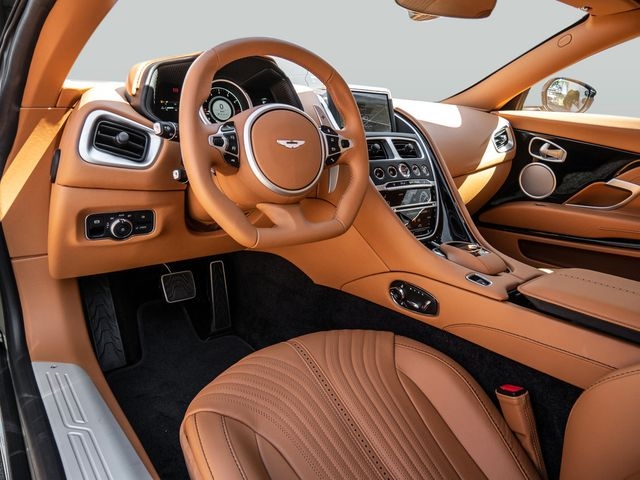 Bild 3 -  Coupe V8 Silver Birch Provenance