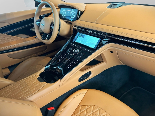 Bild 18 -  Minotaur Green Oxford Tan Bowers & Wilkins