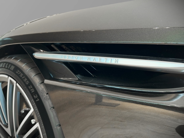 Bild 24 -  Minotaur Green Oxford Tan Bowers & Wilkins