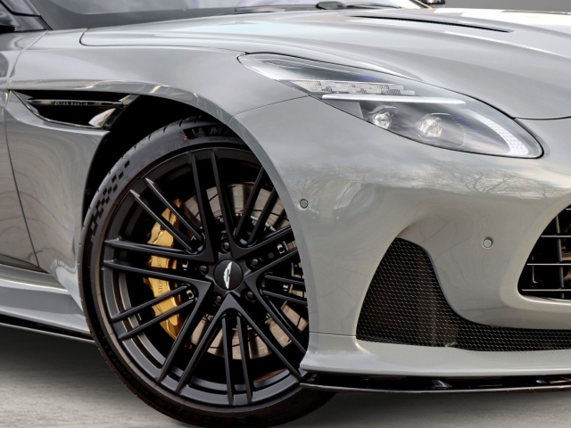 Bild 10 -  China Grey Oxford Tan nur 10500km