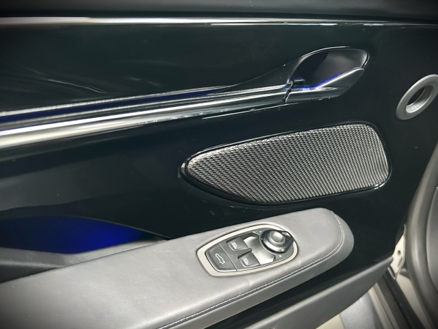 Bild 18 - Xenon Grey Onyx Black