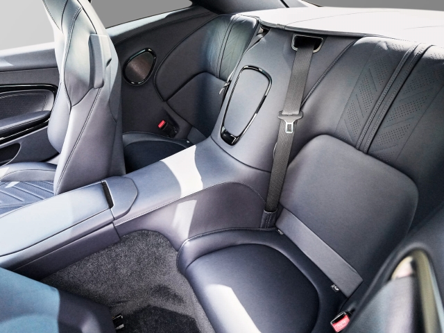 Bild 34 - S Coupe Ultramarine Black - Dark Knight