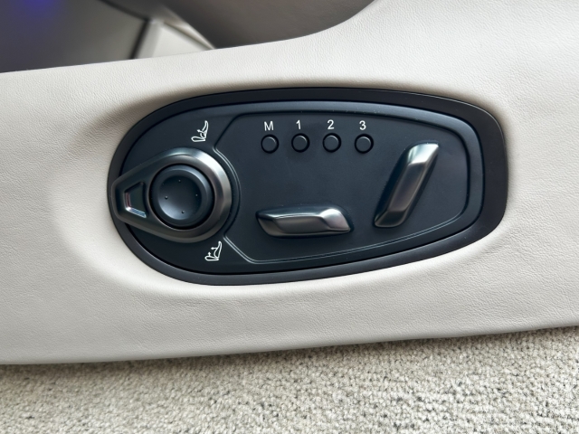 Bild 32 -  Volante Carribean Blue Pearl Carbonbremse