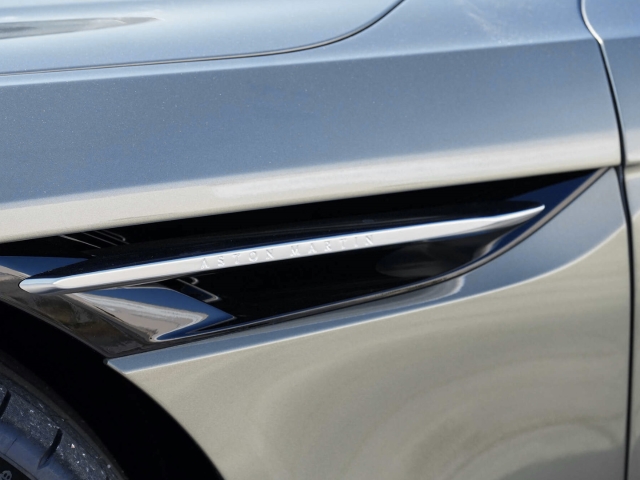 Bild 23 - Volante Titanium Grey / Q- Centenary Saddle Tan