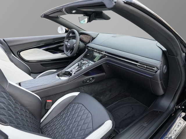 Bild 36 - Volante Ultramarine Black / Onyx Black