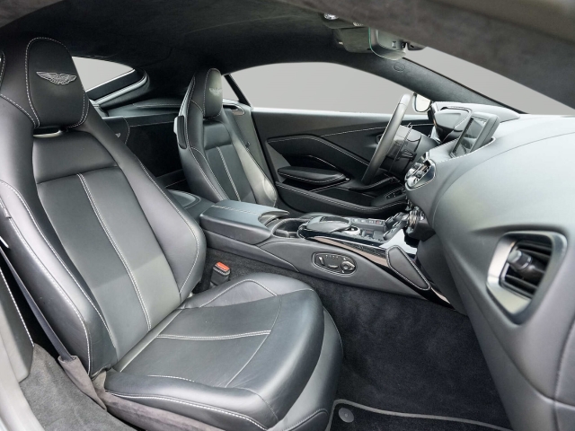 Bild 28 -  V8 Coupe Magnetic Silver