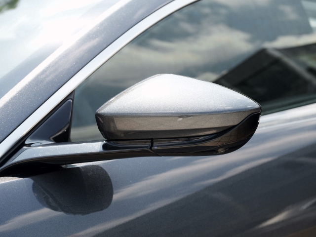 Bild 15 - V8 Magnetic Silver / Onyx Black
