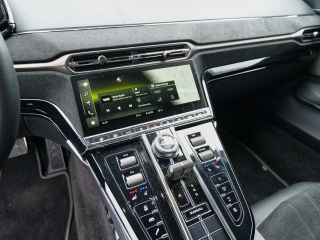 Bild 23 -  V8 Coupe Satin Onyx Black / Onyx Black