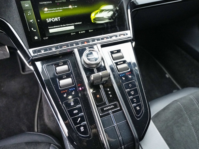 Bild 26 -  V8 Coupe Satin Onyx Black / Onyx Black