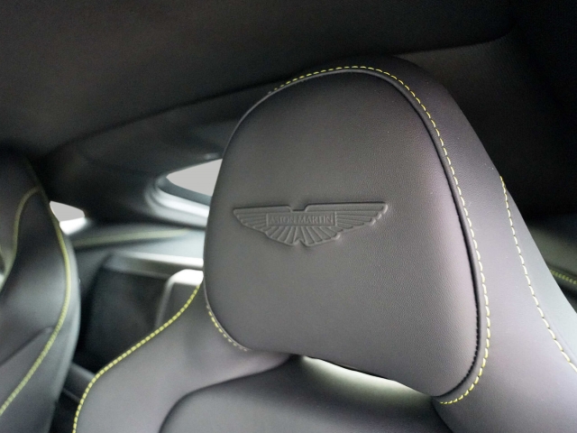 Bild 24 - Podium Green / Onyx Black V8