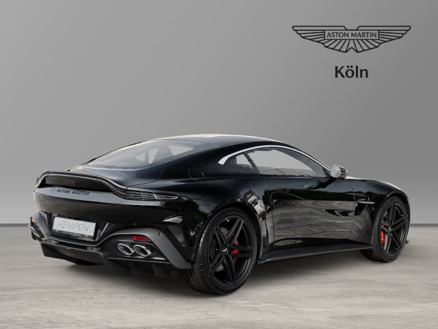 Bild 4 - Jet Black / Onyx Black V8