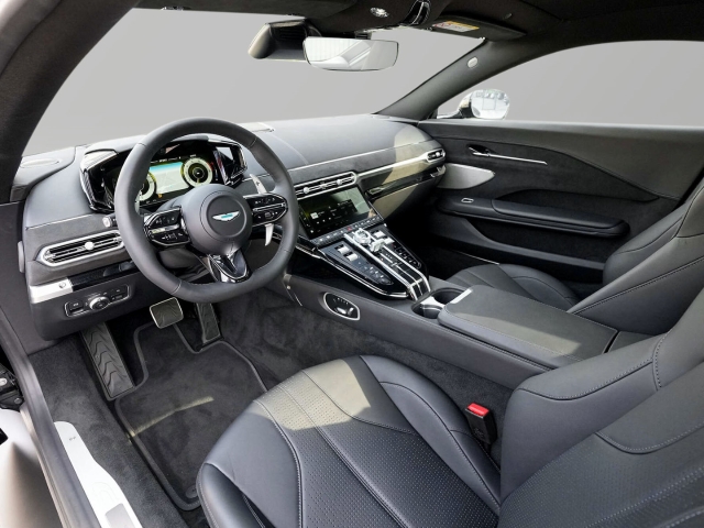 Bild 17 - Jet Black / Onyx Black V8