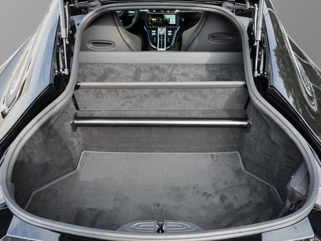 Bild 28 - Jet Black / Onyx Black V8