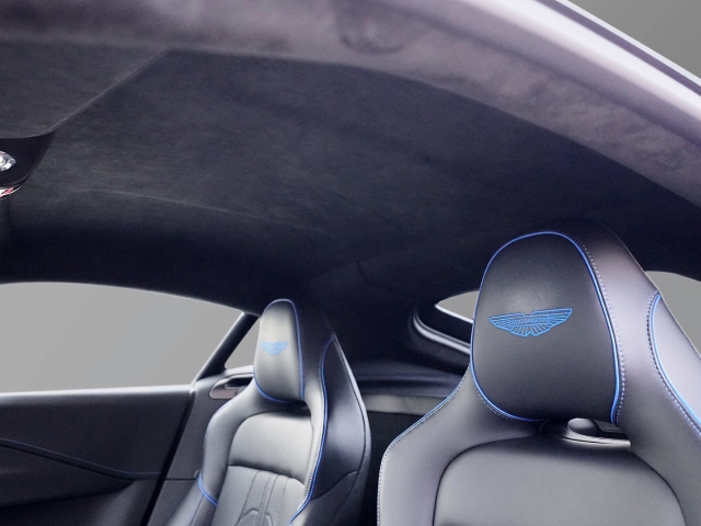 Bild 22 - Plasma Blue / Onyx Black